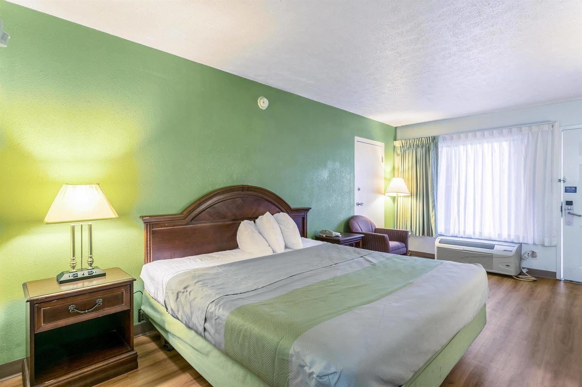Americas Best Value Inn Edgewood, Md Esterno foto