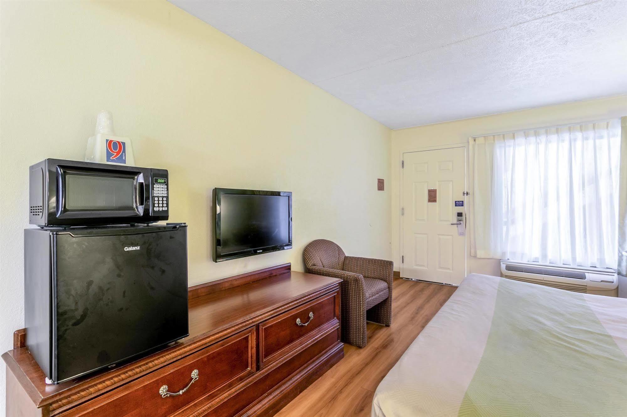 Americas Best Value Inn Edgewood, Md Esterno foto