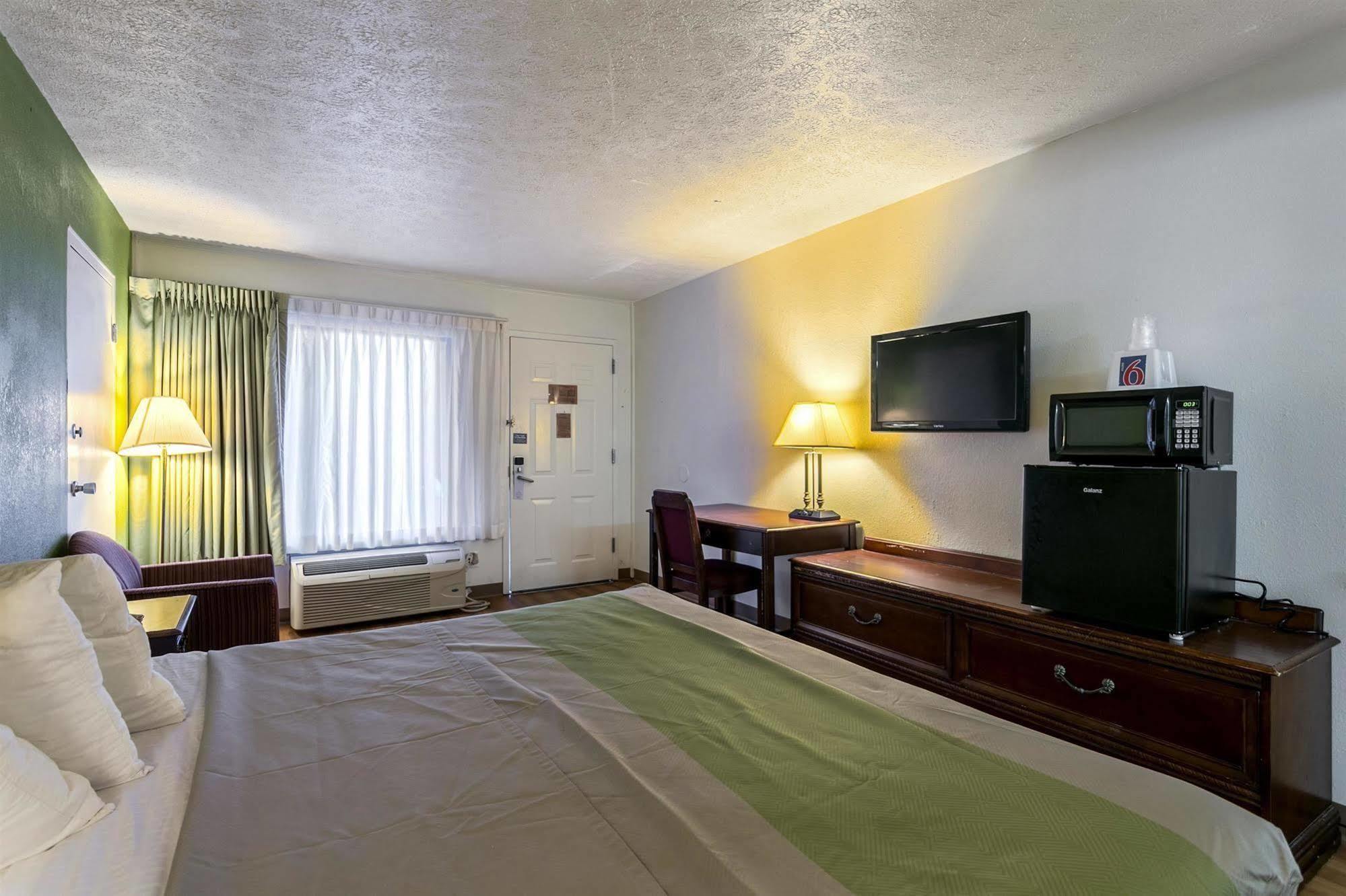 Americas Best Value Inn Edgewood, Md Esterno foto